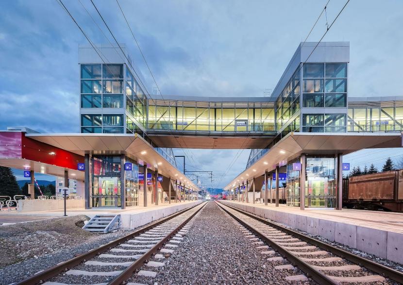 Skywalk Bahnhof Zeltweg © Roman Boensch