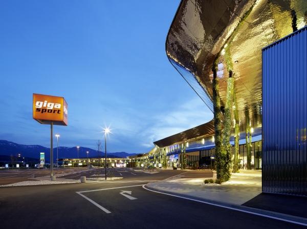 Retail Centre NEUKAUF VILLACH © Bruno Klomfar 