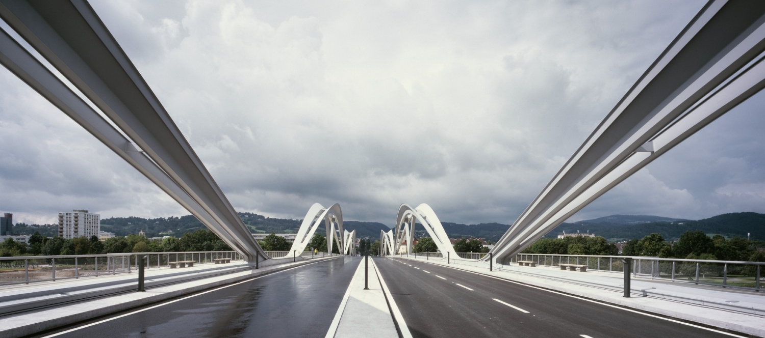 Marc Mimram Architecture Ingénierie, KMO, Neue Eisenbahnbrücke, Linz, 2021 © Erieta Attali