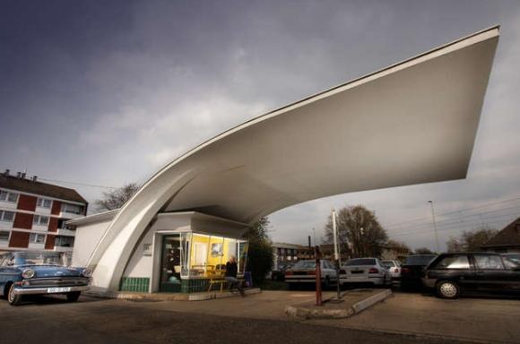 Tankstellenarchitektur, Foto: Andreas Lindlahr