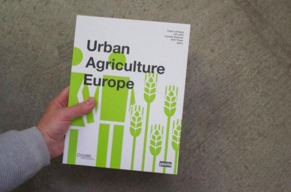 Urban Agriculture Europe (engl.) – Lilli Lička, Frank Lohrberg, Lionella Scazzosi, Axel Timpe (Hrsg.). Jovis, 256 Seiten, 2015., ©: afo architekturforum oberösterreich
